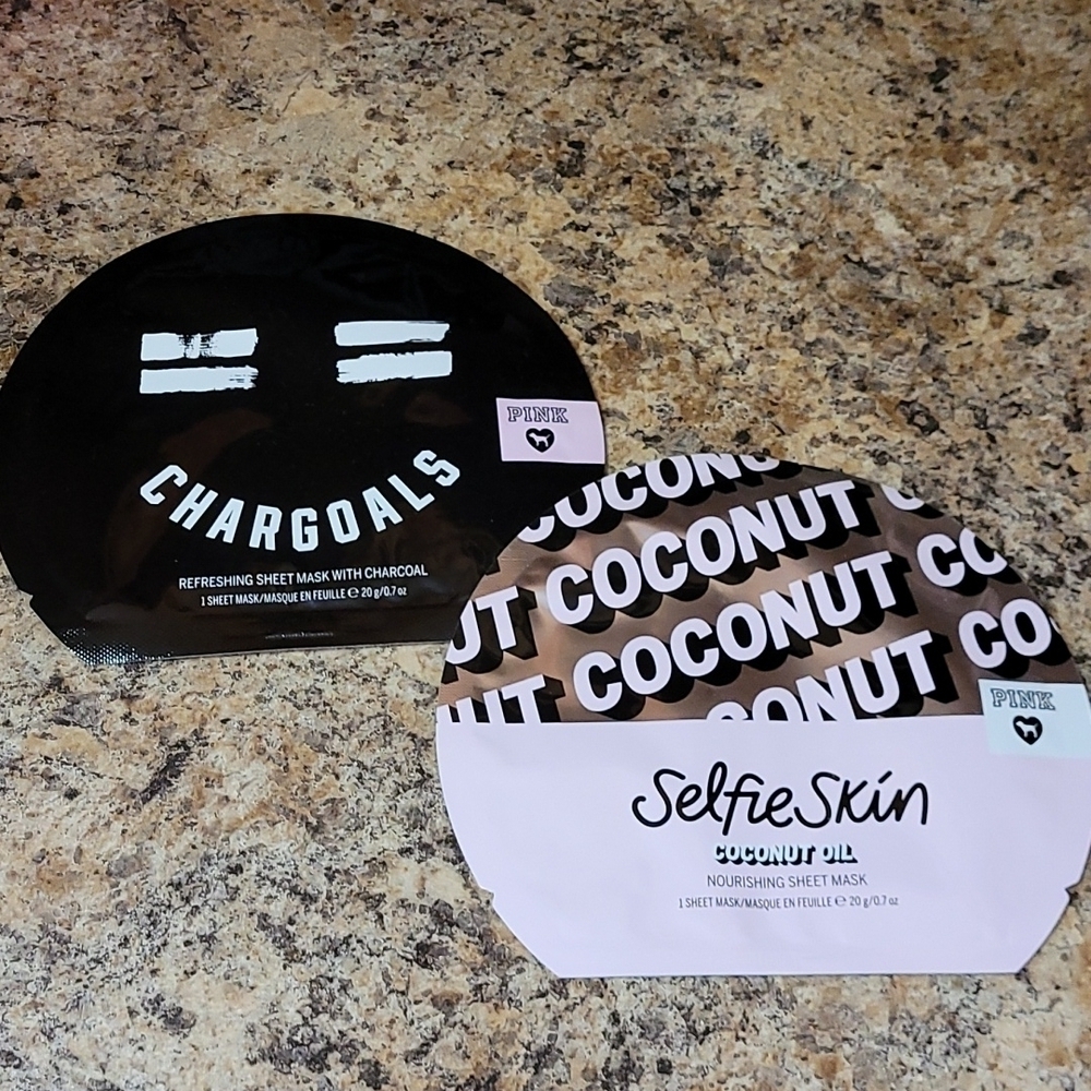 VS Pink Refreshing & Nourishing face mask